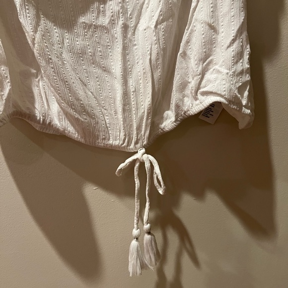 American Eagle White Crop Top - Picture 4 of 7